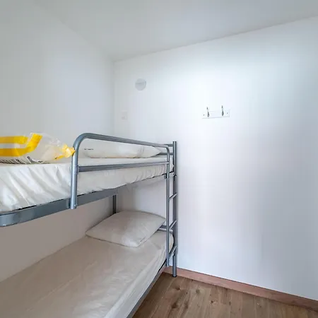 Apartment Neuf 3* A 100m De L'ocean Avec Piscine Pour 8 Personnes - Menage Inclus - Fr-1-50-113 *